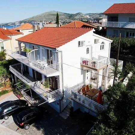 Appartamento With Parking Space Okrug Gornji, Ciovo - 12293 *